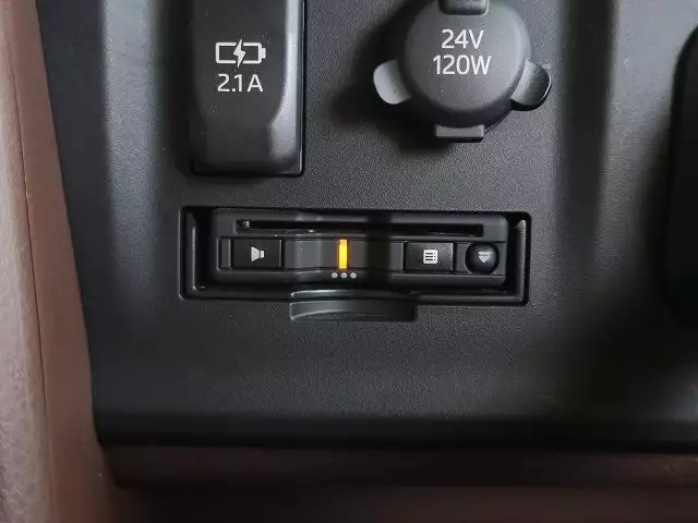 令和03年09月中古大型トラクタヘッド日野プロフィアの画像26