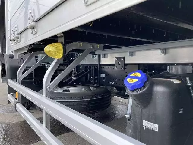 令和03年05月中古中型アルミバン・ウィングいすゞいすゞの画像32