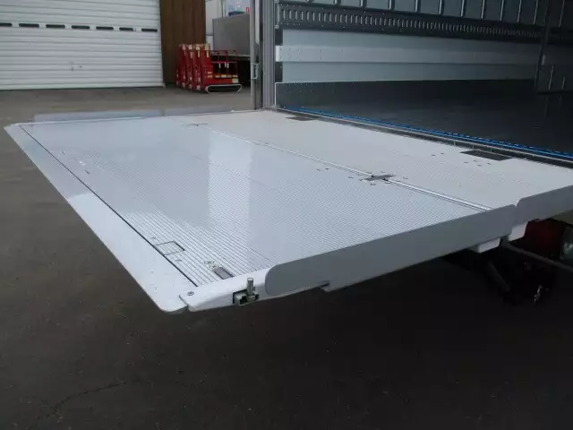 令和03年08月中古中型冷凍バン・ウィング日野レンジャーの画像27