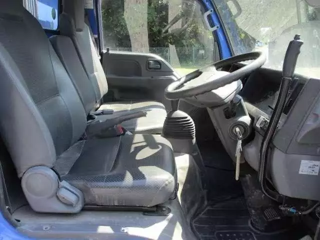 平成27年11月中古小型いすゞいすゞの画像5