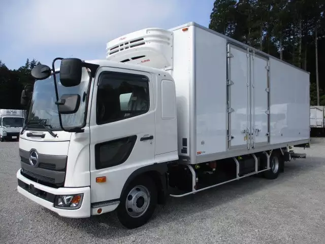 令和03年08月中古中型冷凍バン・ウィング日野レンジャーの画像1