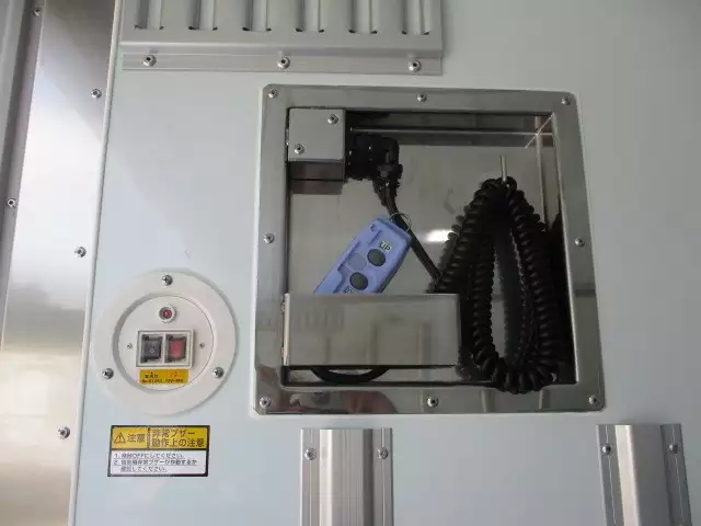 令和03年08月中古中型冷凍バン・ウィング日野レンジャーの画像34