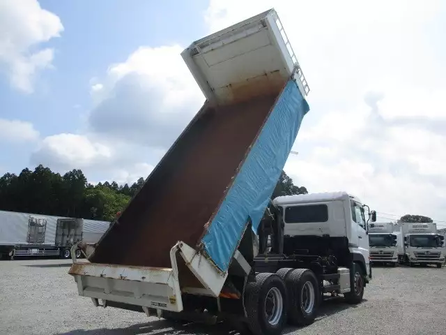 平成24年11月中古大型日産UDクオンの画像11