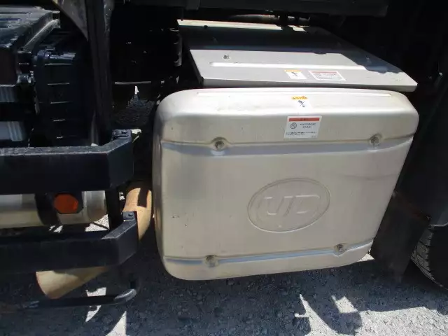 平成24年11月中古大型日産UDクオンの画像31