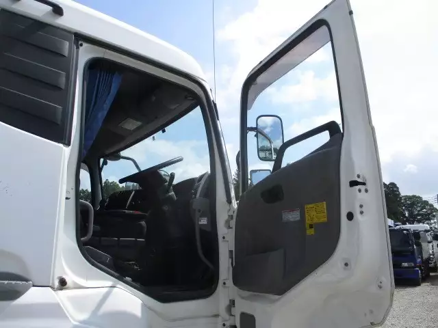 平成24年11月中古大型日産UDクオンの画像39