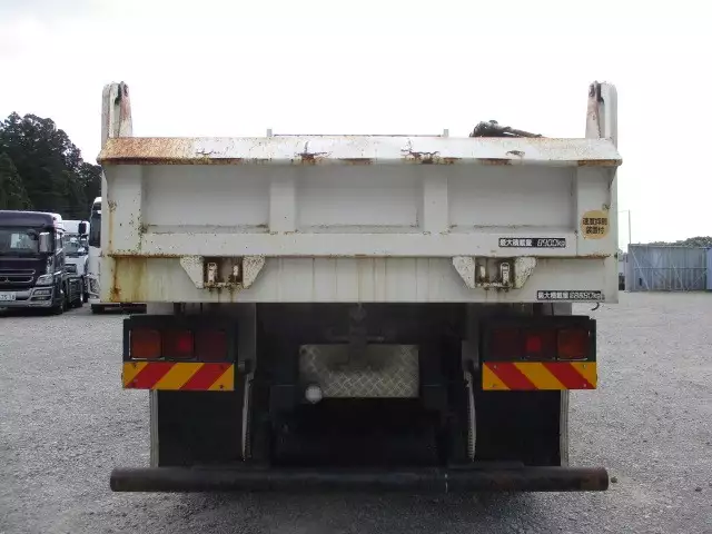 平成24年11月中古大型日産UDクオンの画像6