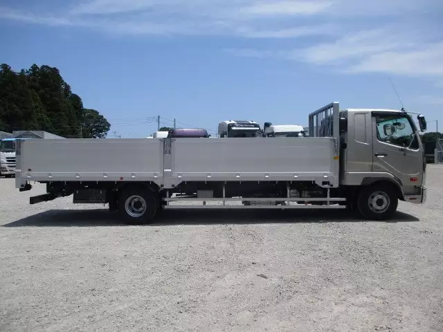 令和03年11月中古中型三菱ふそうファイターの画像4