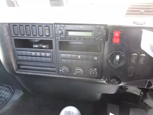 令和03年11月中古中型三菱ふそうファイターの画像46