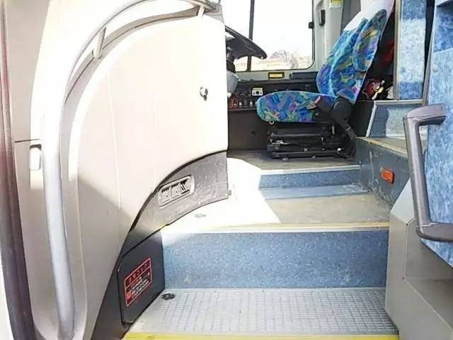 平成25年07月中古大型バス三菱ふそうエアロエースの画像15