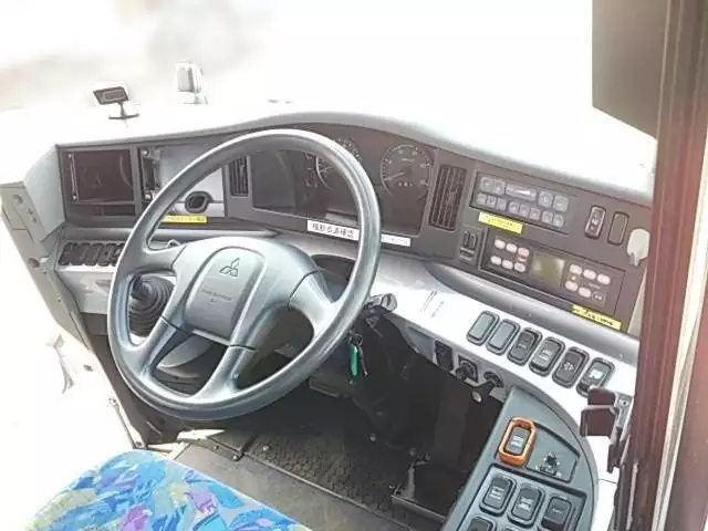 平成25年07月中古大型バス三菱ふそうエアロエースの画像5