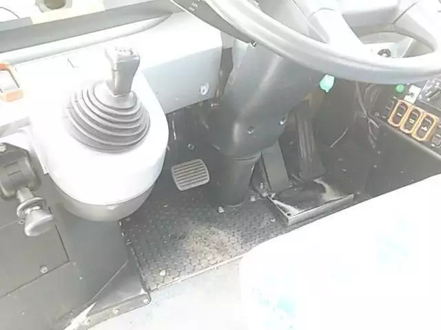 平成25年07月中古大型バス三菱ふそうエアロエースの画像42