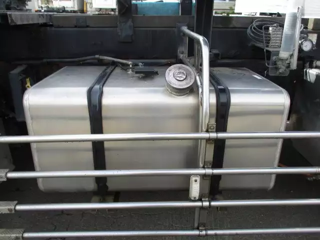 平成26年12月中古大型日産UDクオンの画像11