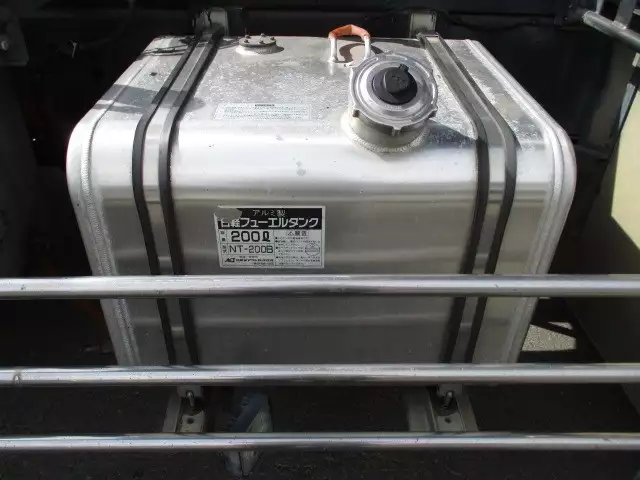 平成26年12月中古大型日産UDクオンの画像12