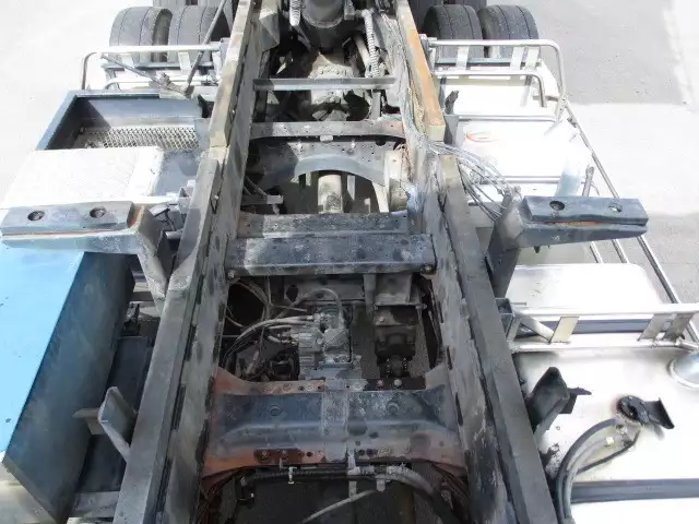 平成26年12月中古大型日産UDクオンの画像26