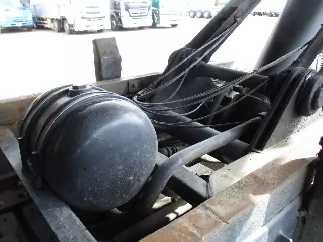 平成26年12月中古大型日産UDクオンの画像29