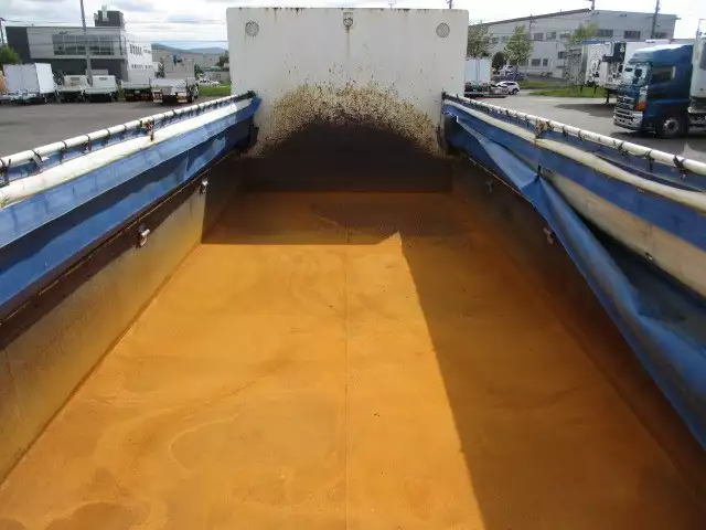 平成26年12月中古大型日産UDクオンの画像36