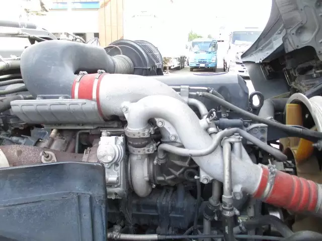 平成26年12月中古大型日産UDクオンの画像45