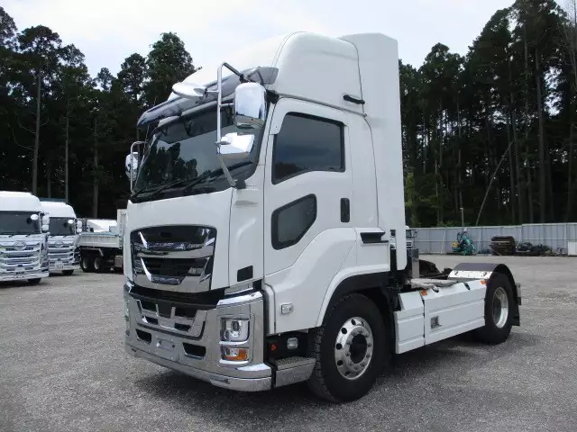 令和03年03月中古大型トラクタヘッドいすゞギガの画像1