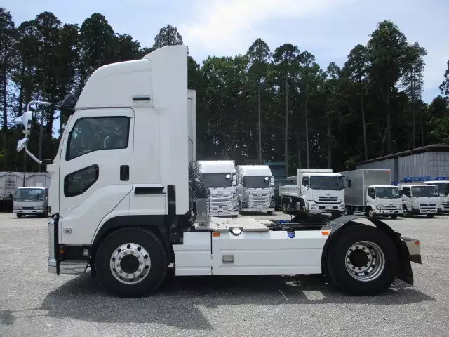 令和03年03月中古大型トラクタヘッドいすゞギガの画像8