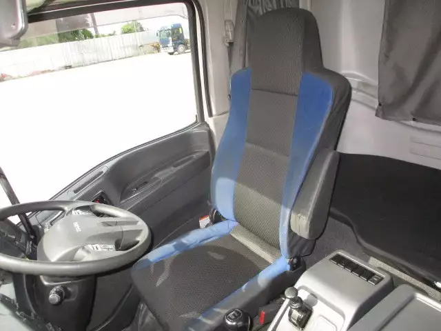 平成28年03月中古大型アルミバン・ウィングいすゞギガの画像54