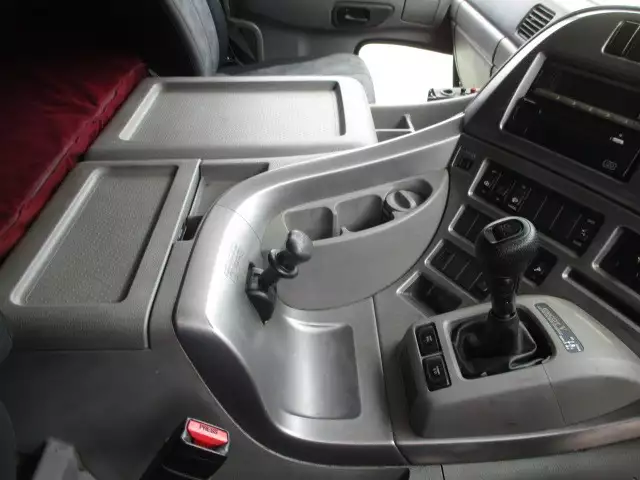 平成23年02月中古大型日産UDクオンの画像43