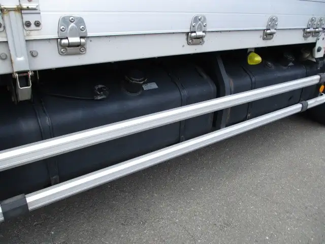 H31年 いすゞ 4軸低床ウィング エアサス 積載:13800㎏ 距離:33.7万㎞ 380馬力 MT7速の画像11