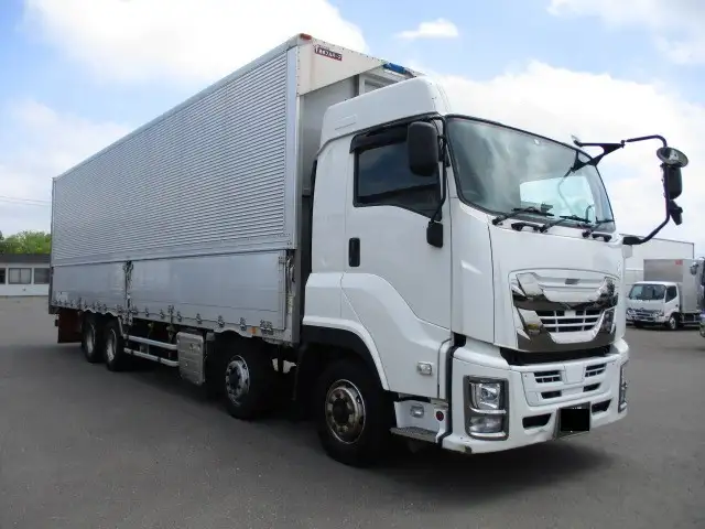 H31年 いすゞ 4軸低床ウィング エアサス 積載:13800㎏ 距離:33.7万㎞ 380馬力 MT7速の画像3