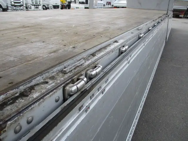 H31年 いすゞ 4軸低床ウィング エアサス 積載:13800㎏ 距離:33.7万㎞ 380馬力 MT7速の画像34