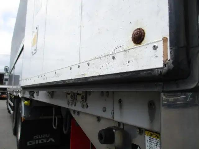 H31年 いすゞ 4軸低床ウィング エアサス 積載:13800㎏ 距離:33.7万㎞ 380馬力 MT7速の画像37