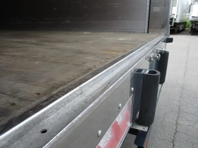 H31年 いすゞ 4軸低床ウィング エアサス 積載:13800㎏ 距離:33.7万㎞ 380馬力 MT7速の画像38