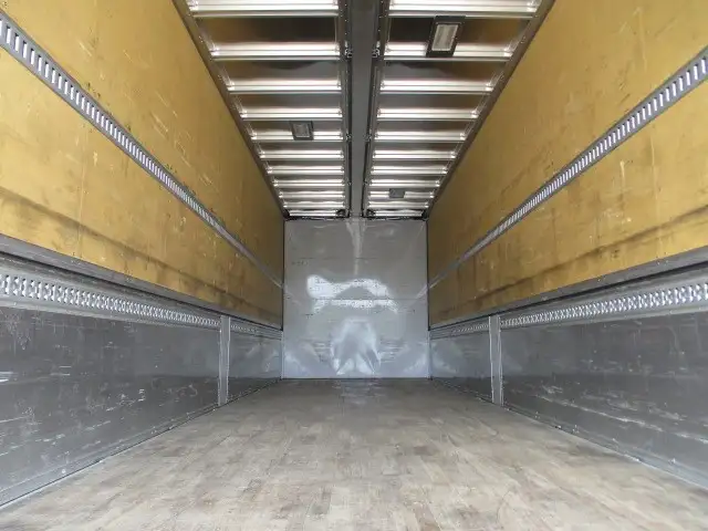 H31年 いすゞ 4軸低床ウィング エアサス 積載:13800㎏ 距離:33.7万㎞ 380馬力 MT7速の画像39