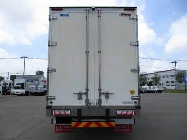 H31年 いすゞ 4軸低床ウィング エアサス 積載:13800㎏ 距離:33.7万㎞ 380馬力 MT7速の画像6