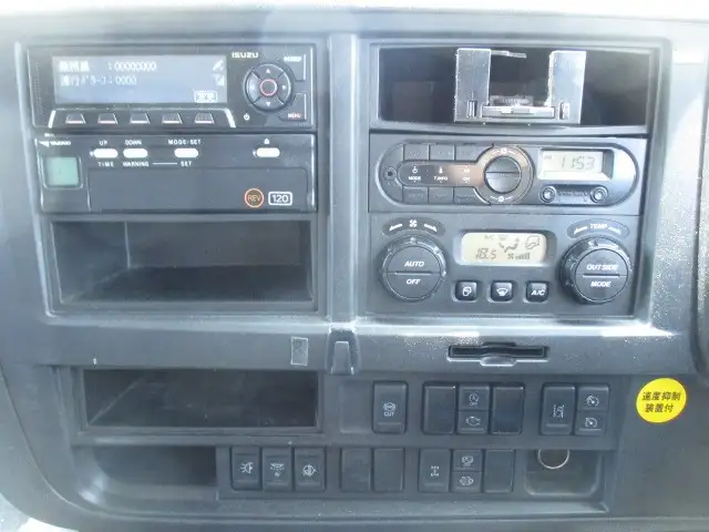 H31年 いすゞ 4軸低床ウィング エアサス 積載:13800㎏ 距離:33.7万㎞ 380馬力 MT7速の画像53