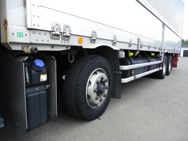 H31年 いすゞ 4軸低床ウィング エアサス 積載:13800㎏ 距離:33.7万㎞ 380馬力 MT7速の画像9