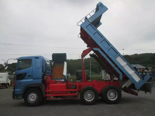 平成27年09月中古大型日野プロフィアの画像30