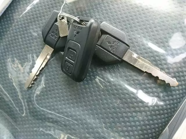 平成23年09月中古小型三菱ふそう三菱の画像31