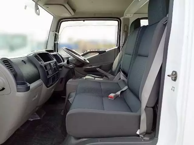 平成29年06月中古小型日産ニッサンの画像11