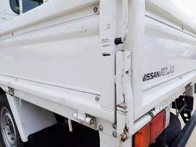 平成29年06月中古小型日産ニッサンの画像14