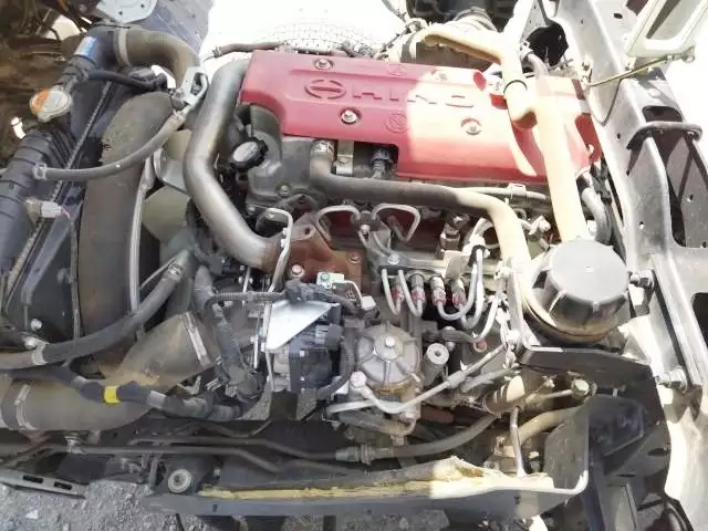 平成24年12月中古中型日野レンジャーの画像6