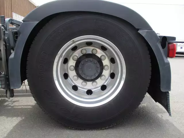 令和01年/平成31年11月中古大型トラクタヘッドボルボトラックの画像12