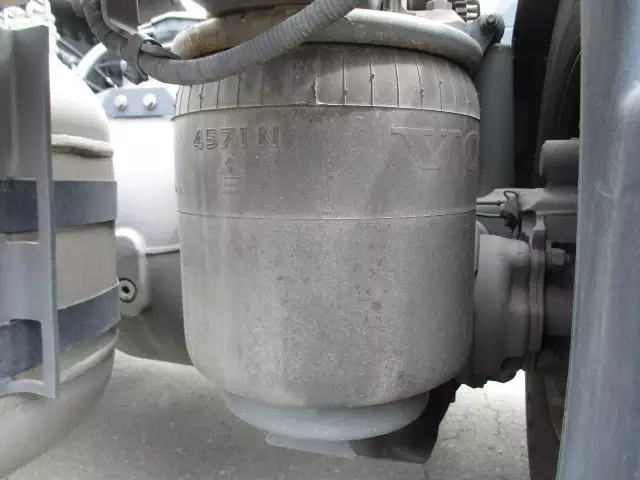 令和01年/平成31年11月中古大型トラクタヘッドボルボトラックの画像18