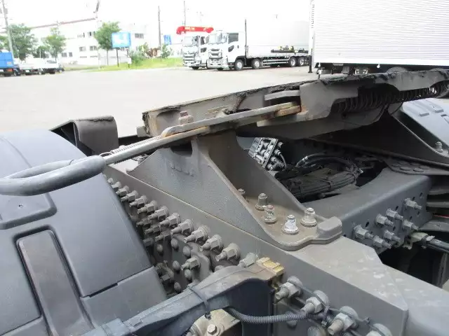 令和01年/平成31年11月中古大型トラクタヘッドボルボトラックの画像23