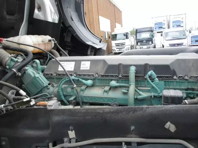 令和01年/平成31年11月中古大型トラクタヘッドボルボトラックの画像35