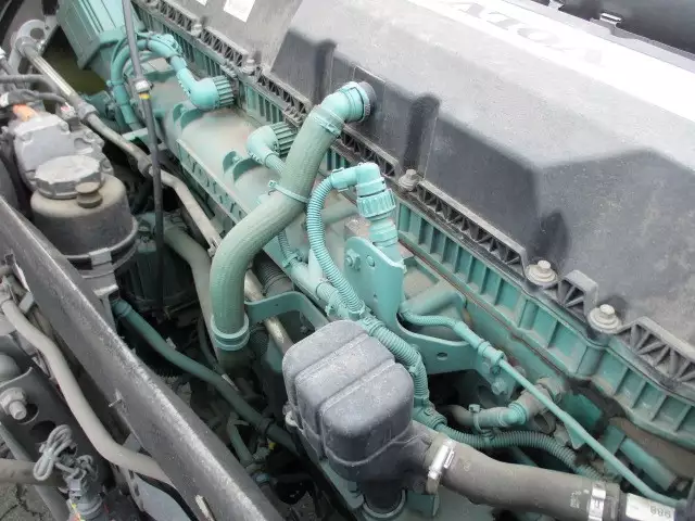 令和01年/平成31年11月中古大型トラクタヘッドボルボトラックの画像38