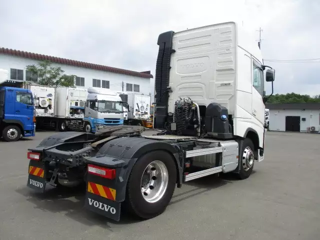 令和01年/平成31年11月中古大型トラクタヘッドボルボトラックの画像5