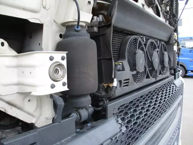 令和01年/平成31年11月中古大型トラクタヘッドボルボトラックの画像44