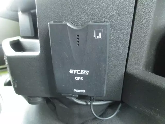 令和01年/平成31年11月中古大型トラクタヘッドボルボトラックの画像54