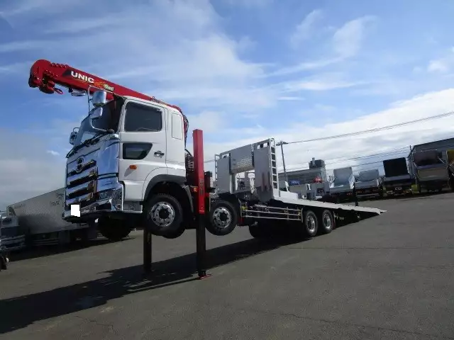 令和03年09月中古大型日野プロフィアの画像1