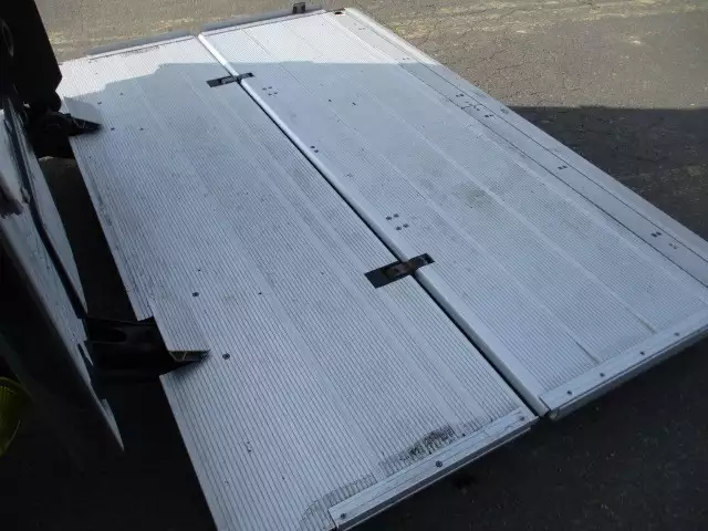 令和03年01月中古大型アルミバン・ウィング日野プロフィアの画像35