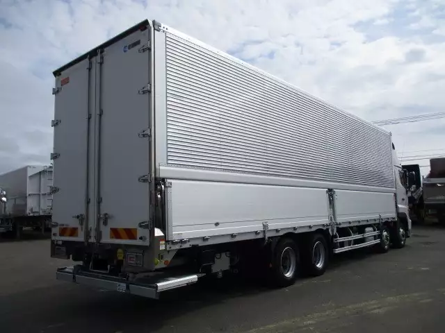 令和03年01月中古大型アルミバン・ウィング日野プロフィアの画像5